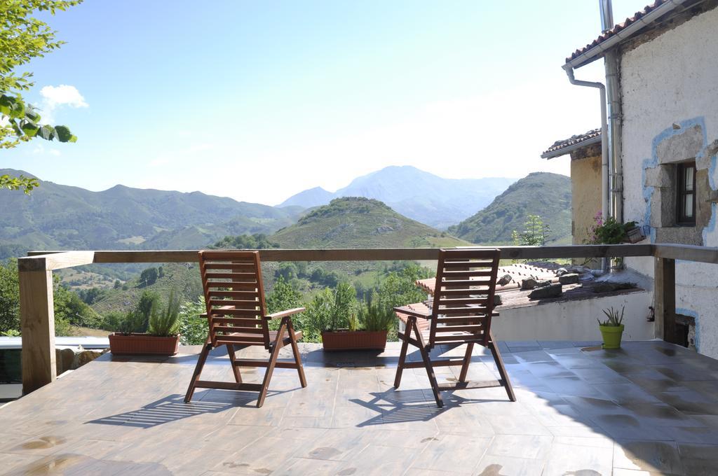 La Terraza de Onís Vila Bobia de Arriba Exterior foto